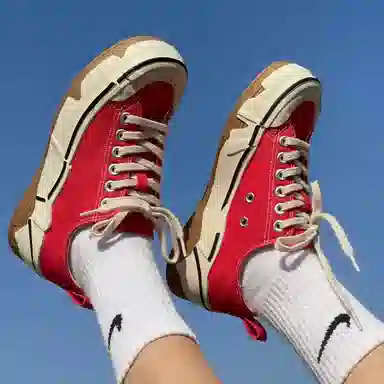 Beau Today Low Top Casual Sneakers Red