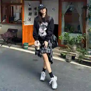 Beau Today Retro Dad Sneakers Space Grey