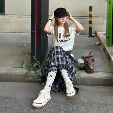 Beau Today Low Top Casual Sneakers Red