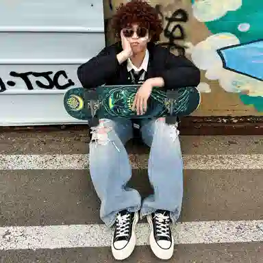 Beau Today Street Artist 3.3cm