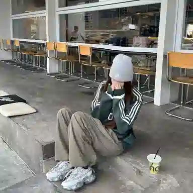 Beau Today Retro Dad Sneakers Space Grey