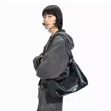 GROTTO Carry