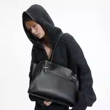 GROTTO Tote