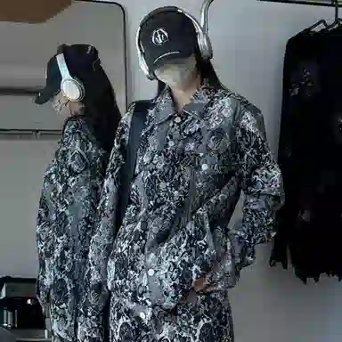 CIZA Vintage Blue and White Porcelain Jacquard Denim Jacket