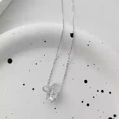 良碧 甜美蝴蝶结恋心灵动闪耀 田园风森系甜美冷淡风小众设计轻奢气质浪漫简约百搭精致学院风 合金 项链 女款