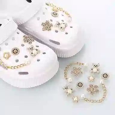 Crocs DIY