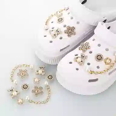 Crocs DIY