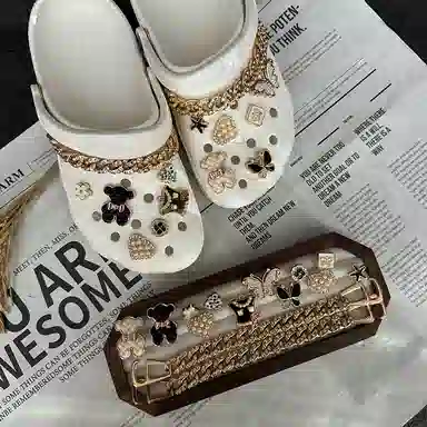 crocs DIY
