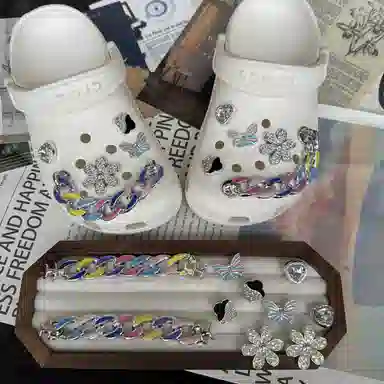 crocs DIY
