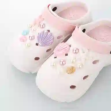 Crocs DIY