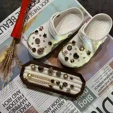 crocs