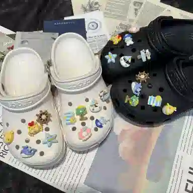 crocs DIY