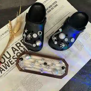 crocs DIY