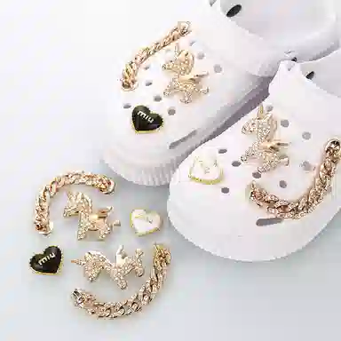 Crocs DIY