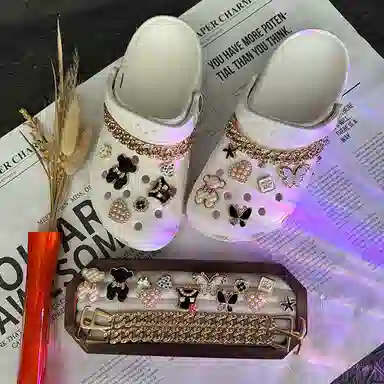 crocs DIY