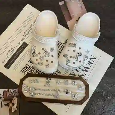 crocs DIY