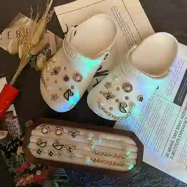 crocsDIY