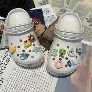 crocs DIY