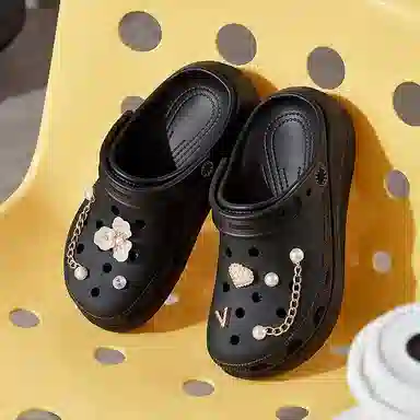Crocs DIY