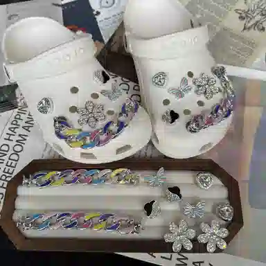 crocs DIY