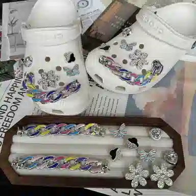 crocs DIY