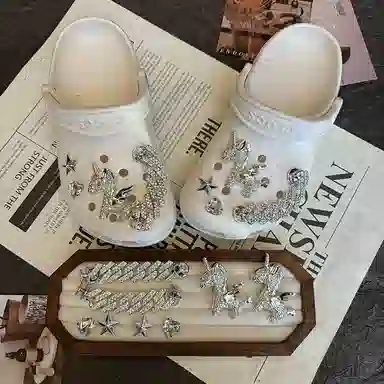 crocs DIY