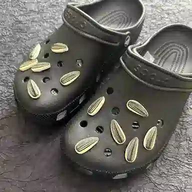crocs DIY