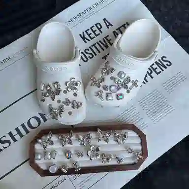 crocs DIY