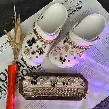 crocs DIY
