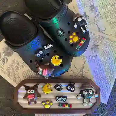Crocs DIY
