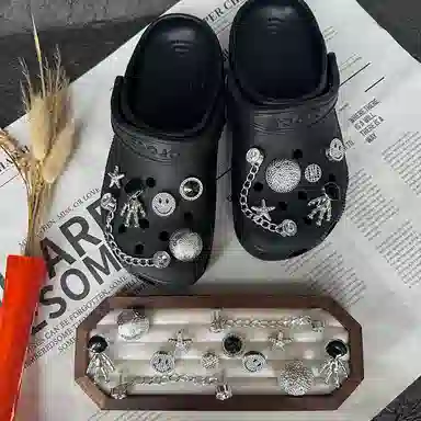 crocs DIY
