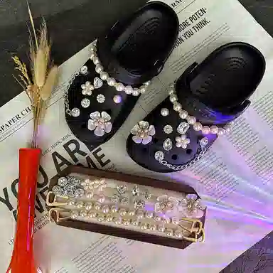 crocs DIY