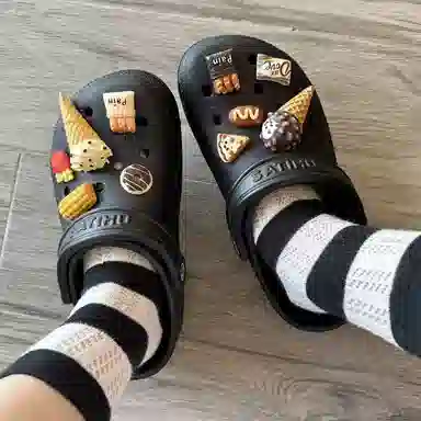 crocs DIY