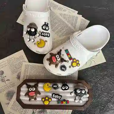 Crocs DIY