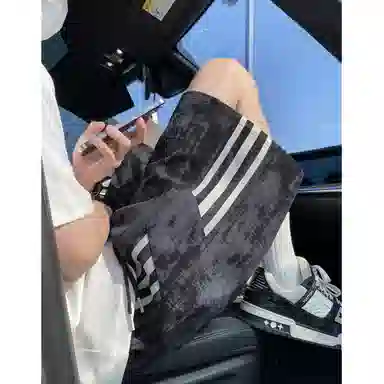 HYLHYL