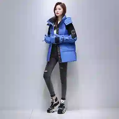 鸭鸭 防寒经典连帽撞色休闲加厚保暖羽绒服 女款