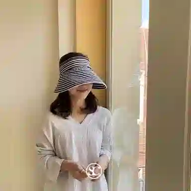 冠辉 大帽檐防晒帽港风日记原创黑白米条纹大帽檐防晒帽法式气质空顶帽可卷折 聚酯纤维 织带帽 男女同款情侣款