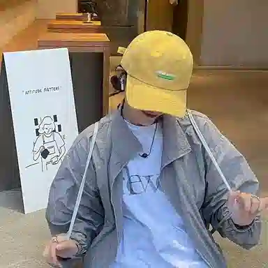 冠辉 夏季时尚小熊字母刺绣韩版休闲透气登山帽弯檐韩版百搭时尚网红显脸小遮阳 棉 鸭舌帽 男女同款情侣款