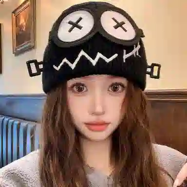 冠辉 韩版机器人保暖卡通大眼睛百搭潮可爱卡通萌系搞怪眼睛笑脸 棉线 绒线帽 男女同款情侣款