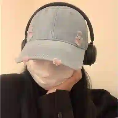 冠辉 欧美街头时尚破洞牛仔帽子女嘻哈刺绣潮流男棒球帽复古纯色个性时尚破洞做旧遮阳大头围显脸小 棉 鸭舌帽 男女同款情侣款