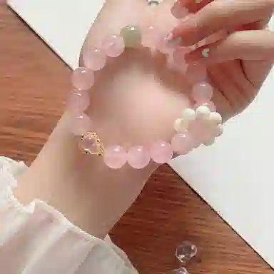 【热爱与心动】 指尖瑰宝 早日脱单招人喜欢做个富婆八方来财旺桃花旺人缘爱情甜蜜在逃公主小众精致高级#好运天然 粉水晶 手串 女款