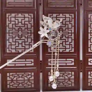 【蝶恋花】 指尖瑰宝 古风古典国潮文艺花朵蝴蝶流苏新中式盘发汉服旗袍经典百搭 镀银 发簪 女款