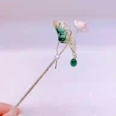 【荷其有幸】 指尖瑰宝 国潮荷花荷叶新中式温柔步摇国风复古小众设计通勤服饰轻奢气质百搭精致高级感发饰配饰 合金 发簪 女款