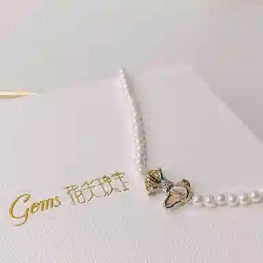 NGNATURAL GEMS choker