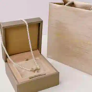 NGNATURAL GEMS choker