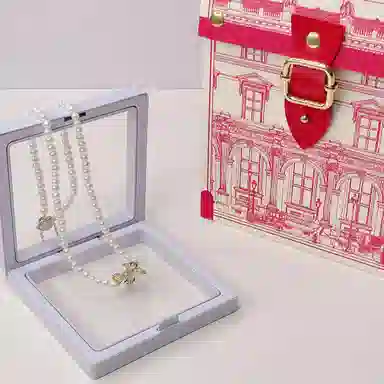 NGNATURAL GEMS choker