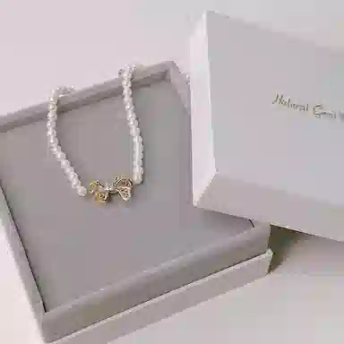 NGNATURAL GEMS choker