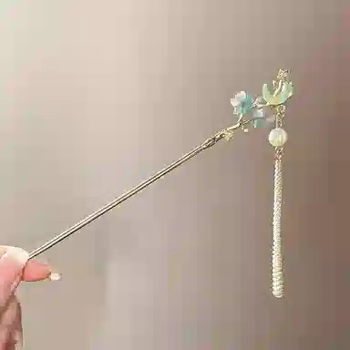 【双生蝶】 指尖瑰宝 古风双色月牙花朵新中式简约大气小众设计立体镂空璀璨多彩双花灵动步摇流苏发饰 合金/滴油 发簪 女款