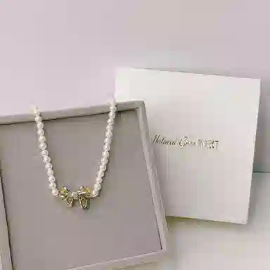 NGNATURAL GEMS choker