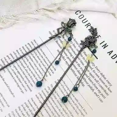 指尖瑰宝 玫瑰人生 新中式古风玫瑰蝴蝶发饰 高级感立体不规则清冷风 甜酷个性 合金 发簪 女款